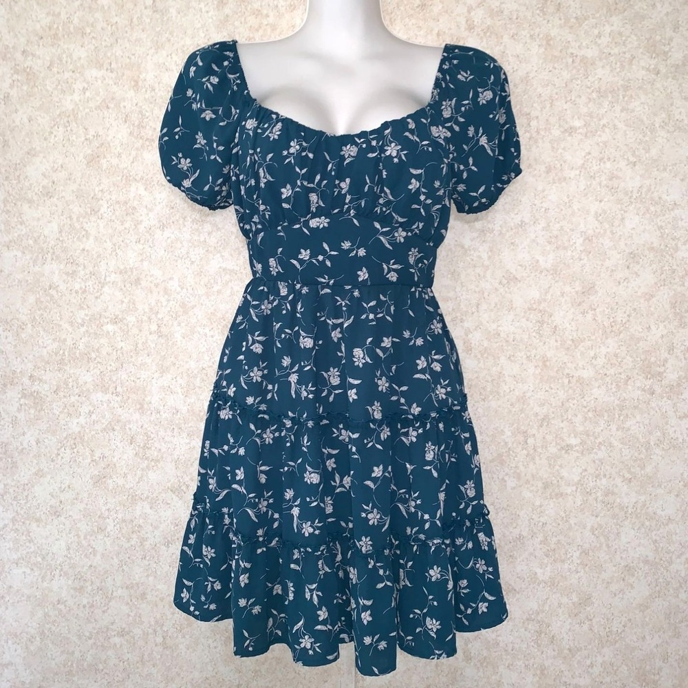 Floral Sweetheart Neckline Mini Dress Ruffled‎ Size Small